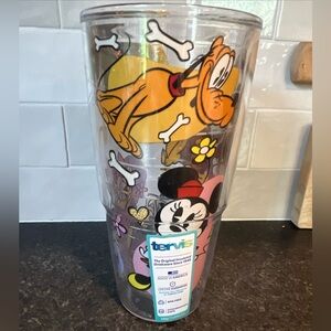 Disney classics 24 oz Tervis NWT No lid